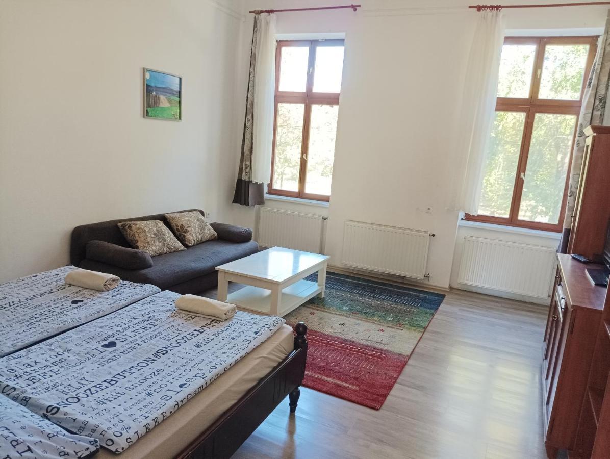 Sarahome1 Szeged Extérieur photo